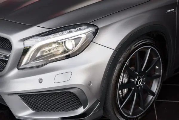 Mercedes-Benz GLA 45 AMG 4-Matic 20