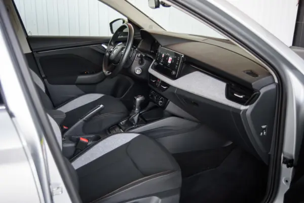 Skoda Kamiq 1.0 TSI Ambition DSG 49