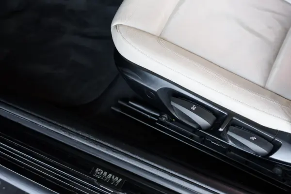 BMW 120 d Cabrio Auto 27