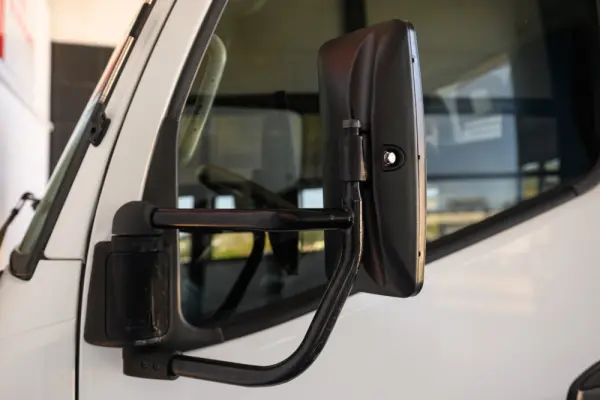 Mitsubishi Fuso Canter 3C13 14