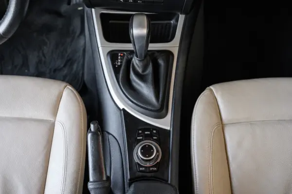 BMW 120 d Cabrio Auto 42