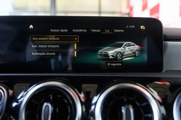 Mercedes-Benz A 180 Limousine d AMG Line Aut. 55