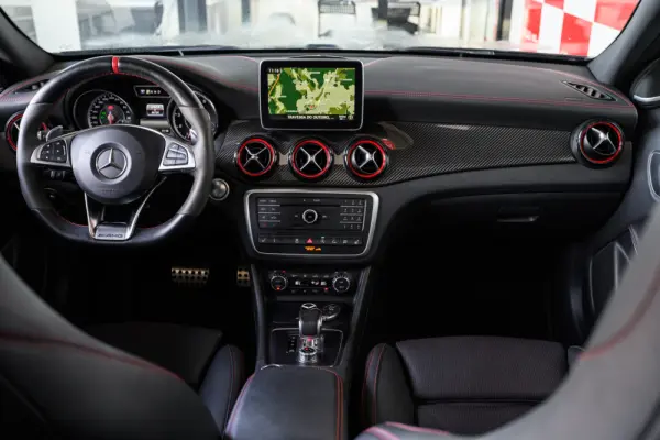 Mercedes-Benz GLA 45 AMG 4-Matic 53