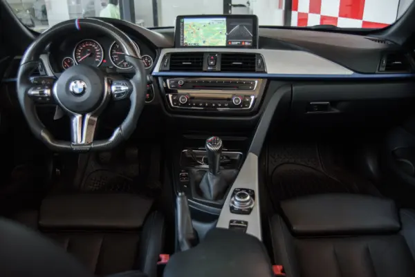 BMW 430 i Pack Desportivo M Auto 44