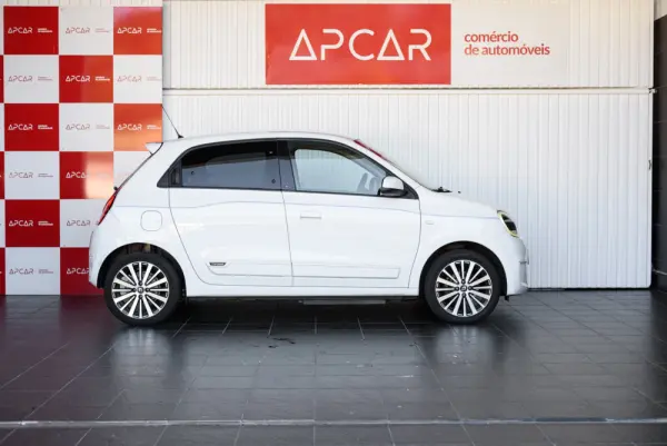 Renault Twingo E-Tech Techno 80 Urban Range 4