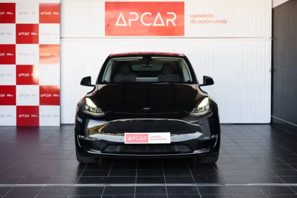 Tesla Model Y Long Range Dual Motor AWD 2