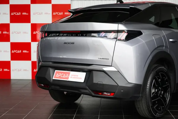 Peugeot 3008 1.2 Hybrid Allure e-DCS6 4