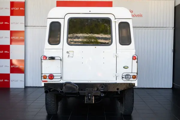 Land Rover Defender 90 SW 2.5 Td5 E 4