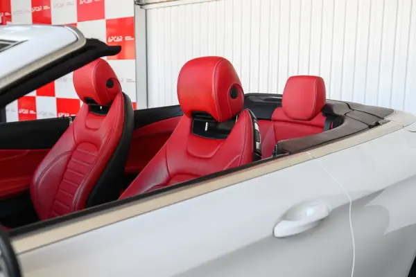 Mercedes-Benz C 220 d Coupe 4Matic 9G-TRONIC AMG Line 31