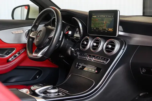 Mercedes-Benz C 220 d Coupe 4Matic 9G-TRONIC AMG Line 79