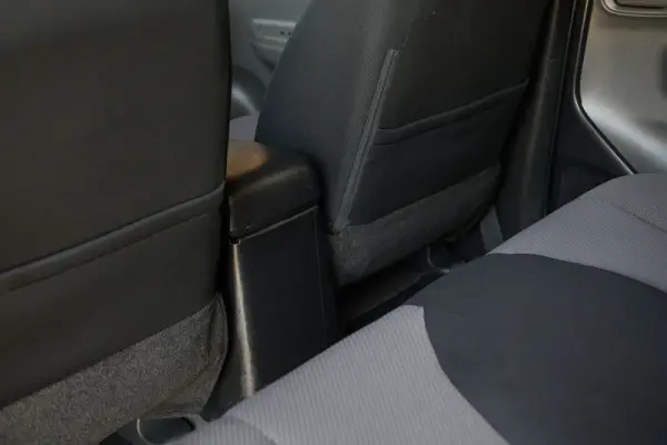 Mitsubishi L200 2.4 DI-D CD Invite 4WD 25