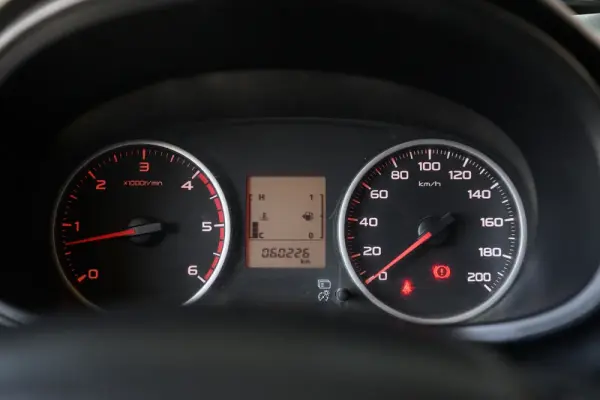 Mitsubishi L200 2.4 DI-D CD Invite 4WD 39