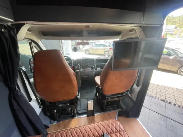 Peugeot Boxer 2.2 HDi 333 L2H2 17