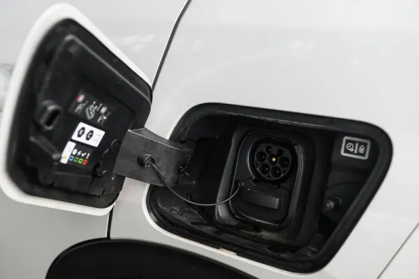 Peugeot e-2008 50 kWh Allure Pack 13