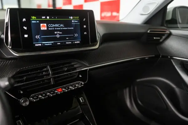 Peugeot e-2008 50 kWh Allure Pack 42