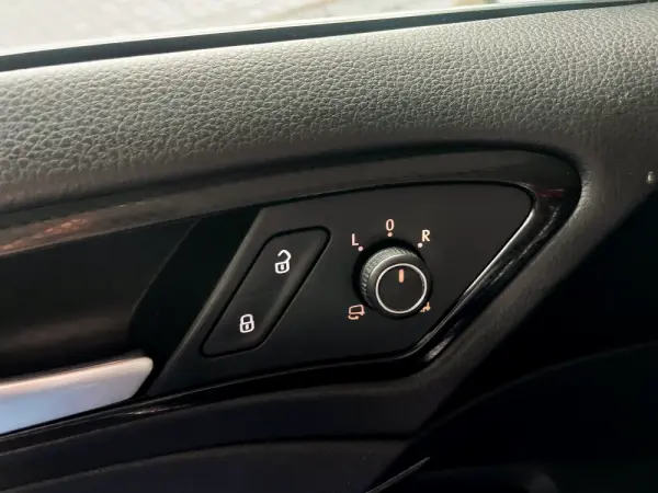 Volkswagen Golf Variant 1.6 TDi GPS Edition 27