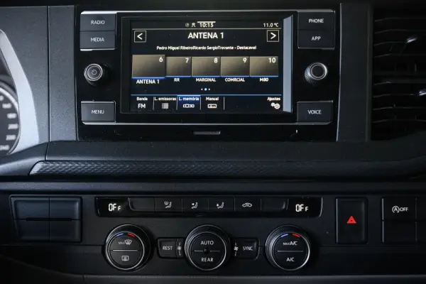 Volkswagen Caravelle 2.0 TDi CD Longa Extra AC 40