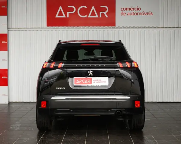 Peugeot 2008 1.2 PureTech Allure Pack 3