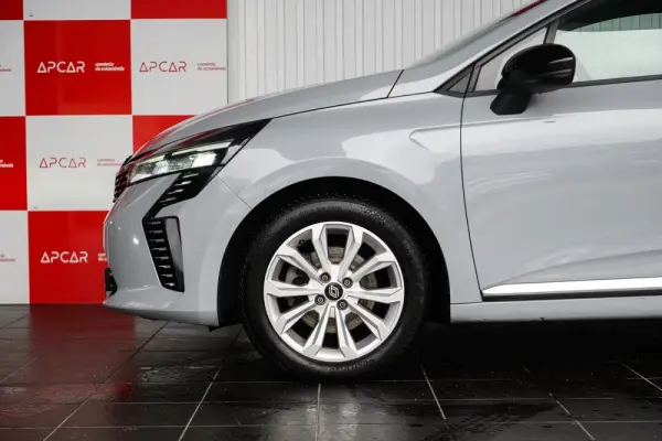 Renault Clio 1.5 Blue dCi Evolution 11