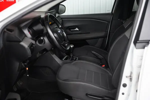 Dacia Jogger 1.0 TCe Essential 7L 22