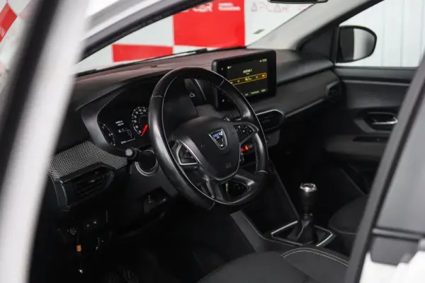 Dacia Jogger 1.0 TCe Essential 7L 26