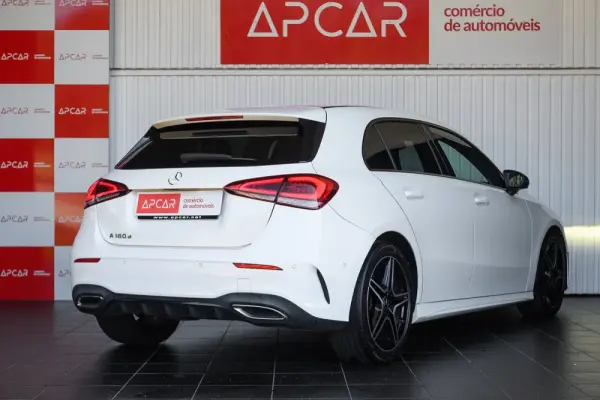 Mercedes-Benz A 180 d AMG Line Aut. 3