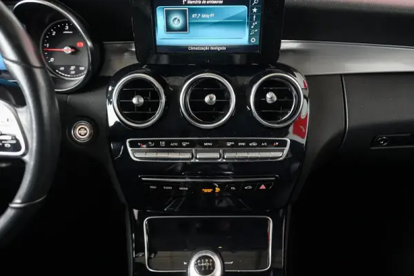 Mercedes-Benz C 200 d Business Solutions 28