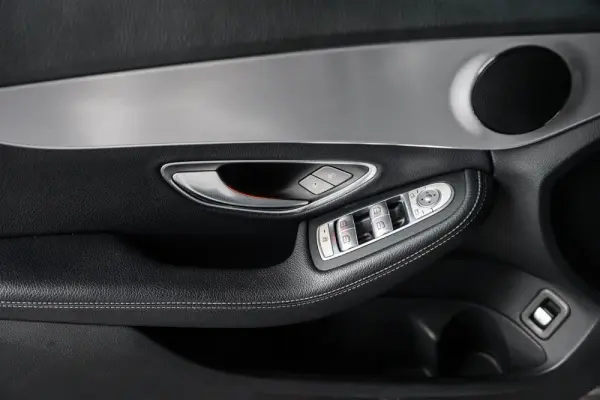 Mercedes-Benz C 200 d Business Solutions 33