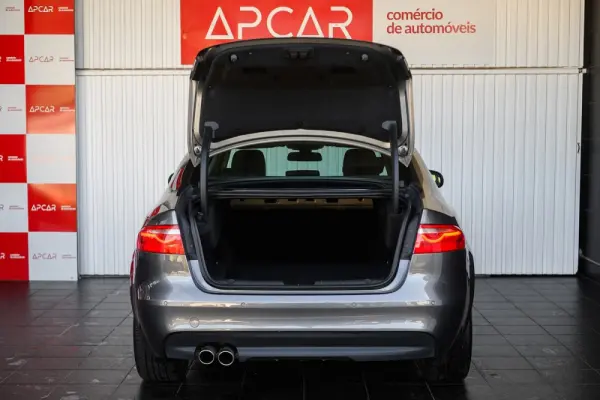 Jaguar XF 2.0 D R-Sport Aut. 25