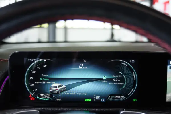 Mercedes-Benz EQB 350 4Matic AMG Line 51