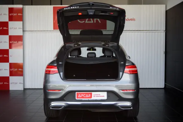 Mercedes-Benz GLC 250 d Coupé AMG Line 4-Matic 16