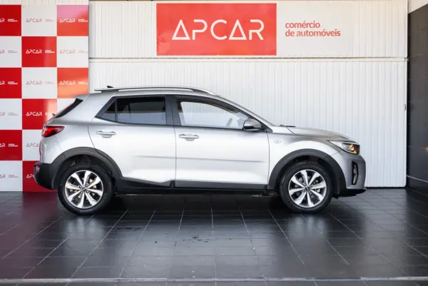 Kia Stonic 1.2 MPi Vibe 4