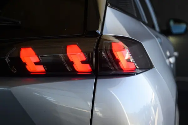 Peugeot e-2008 50 kWh GT Pack 20