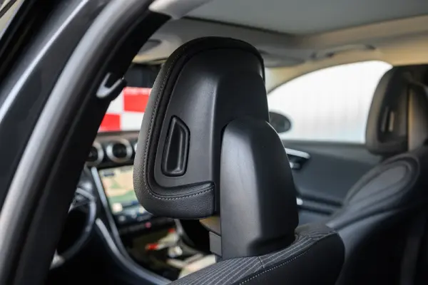 Mercedes-Benz C 300 e AMG Line 41