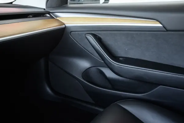 Tesla Model 3 Standard Range Plus RWD 34