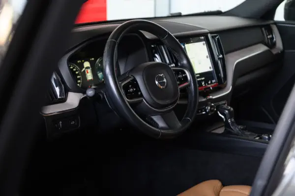 Volvo XC 60 2.0 D4 Inscription AWD Geartronic 23