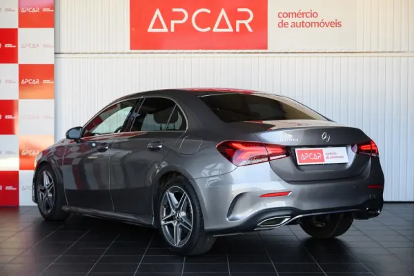 Mercedes-Benz A 180 Limousine d AMG Line Aut. 5