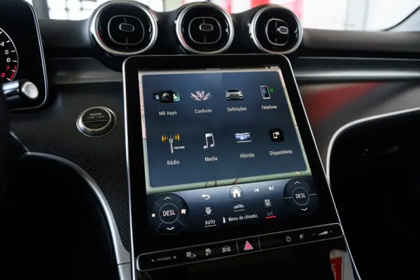 Mercedes-Benz C 300 e AMG Line 65