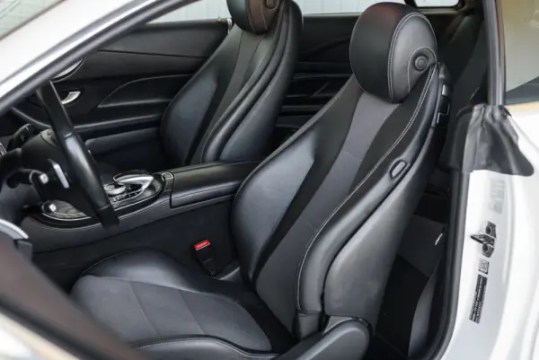 Mercedes-Benz E 220 d 9G-TRONIC Avantgarde 26