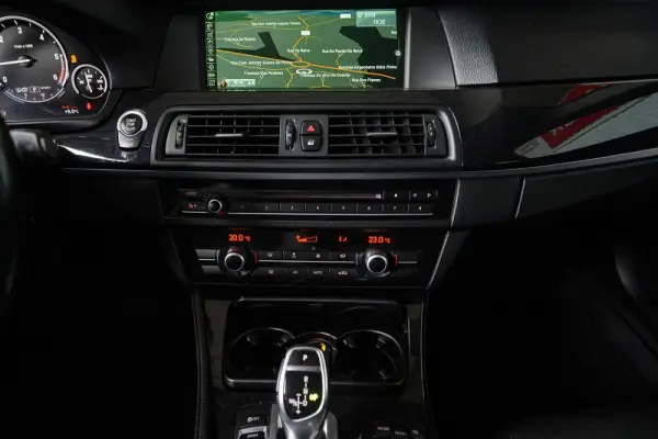 BMW 520 d Auto 47