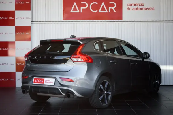 Volvo V40 1.5 T3 Sport Edition R Geartronic 2
