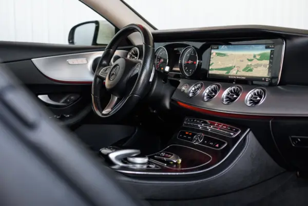 Mercedes-Benz E 220 d 9G-TRONIC Avantgarde 61