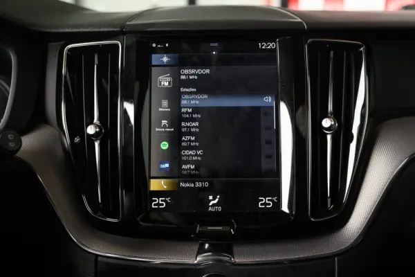 Volvo XC 60 2.0 T8 PHEV R-Design AWD 36