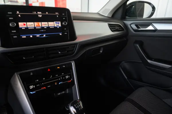 Volkswagen T-Roc 1.0 TSI Life 47