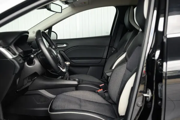 Renault Captur 1.0 TCe Techno 53