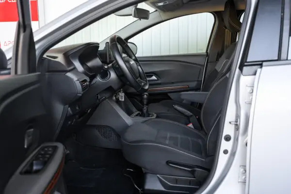 Dacia Sandero Stepway TCe 90 Expression 27