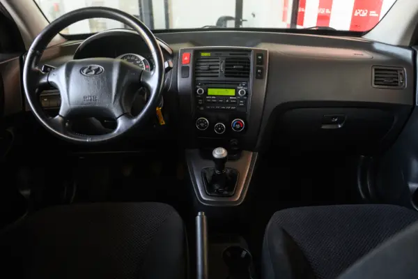 Hyundai Tucson 2.0 2WD GLS 37