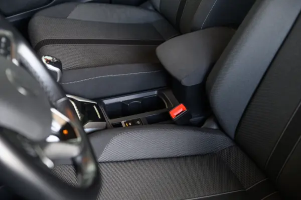 Volkswagen T-Roc 1.0 TSI Life 21