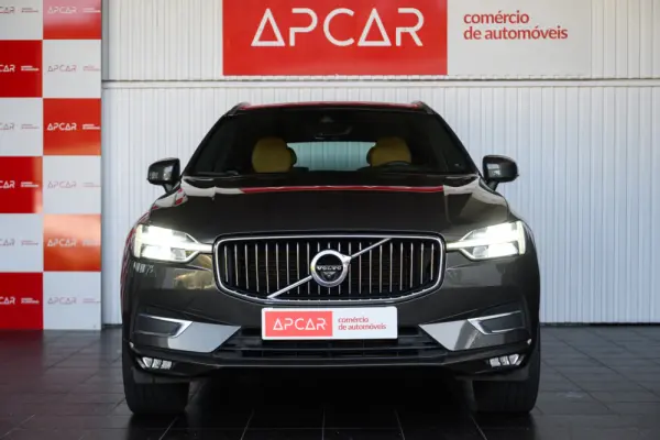 Volvo XC 60 2.0 D4 Inscription AWD Geartronic 9