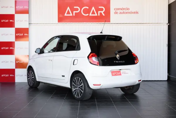 Renault Twingo E-Tech Techno 80 Urban Range 14